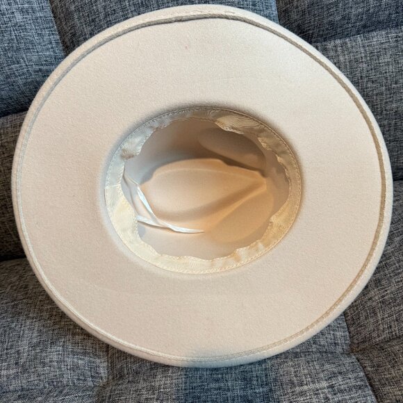 Cream Wide Brim Felt Hat with Black Band & Gold Chain Detail Adjustable Fit - Picture 13 of 13